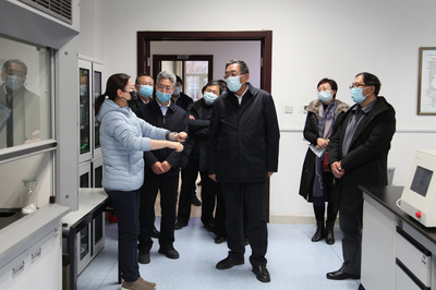 省农业农村厅厅长刘志杰与神农科技集团董事长鞠振来校调研食用农产品工作